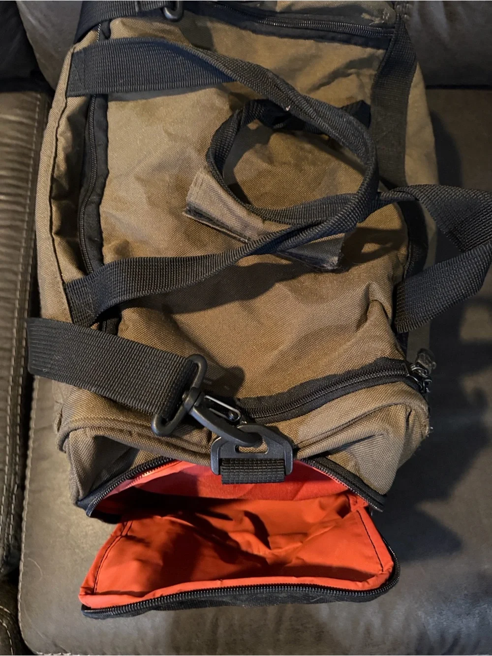 Eddie Bauer Olive Green Men's Duffel with Shoulder Strap